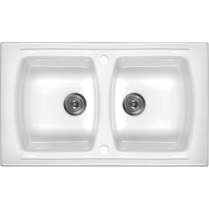 Biały ceramiczny zlew t.b.t. z dwiema komorami i armaturą odpływową.