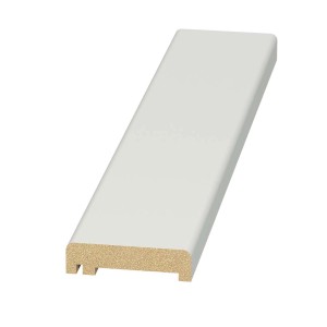 Biała ościeżnica drzwiowa t.b.t. do drzwi wewnętrznych.