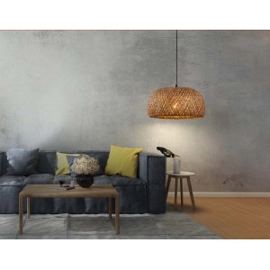 Lampa wisząca z rattanu, naturalny design do salonu.