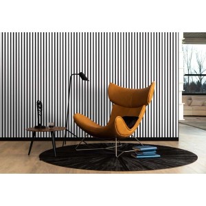 Panel ścienny t.b.t. z czarnymi paskami w salonie.