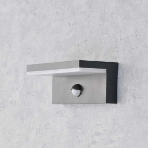 Goldlux Kinkiet zewnętrzny LED TESAq z czuj. PIR 10W 4000K 1100lm IP54 czarny