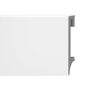 Biała listwa przypodłogowa (t.b.t.) z bliska, widok profilu.