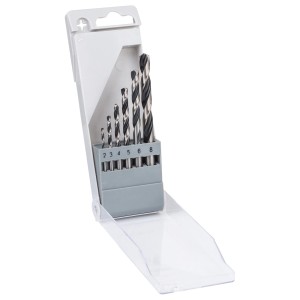 Zestaw wierteł t.b.t. o różnych rozmiarach w przezroczystym pudełku.