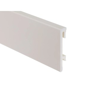 Biała listwa przypodłogowa (t.b.t.) do wnętrz.