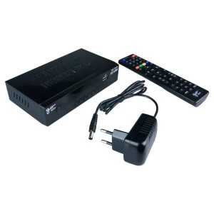 Czarna antena cyfrowa z pilotem i zasilaczem.