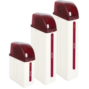 Trzy systemy filtracji wody w różnych rozmiarach. Idealne do uzdatniania wody.