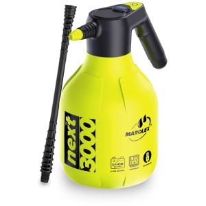 Żółty opryskiwacz z czarną rączką i lancą. Idealny do ogrodu i pielęgnacji roślin.