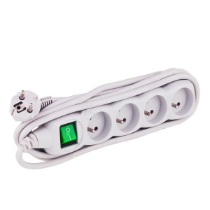 Biała listwa zasilająca z 4 gniazdami i wyłącznikiem do użytku wewnętrznego.