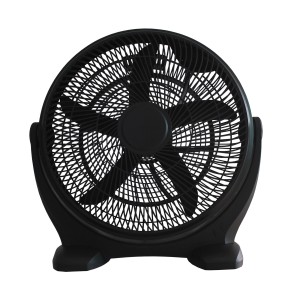 Czarny wentylator t.b.t. dla przyjemnego chłodzenia w pomieszczeniu.