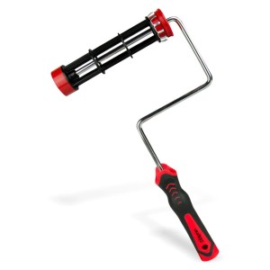 t.b.t. Uchwyt do wałka malarskiego z czerwono-czarną rączką do prac malarskich.