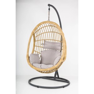 Fotel wiszący t.b.t. z szarą poduszką, idealny do relaksu w ogrodzie lub na tarasie.