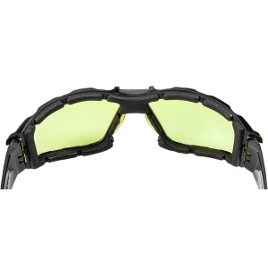 Okulary ochronne t.b.t. z żółtymi szkłami i czarną oprawką.