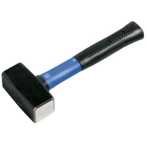 Młotek ślusarski LUX Classic, młotek 1500g z niebieskim uchwytem z włókna szklanego i czarną główką.