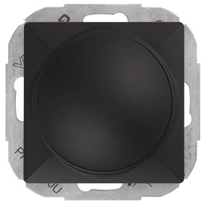 Czarny włącznik t.b.t. do światła i innych.