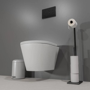 Nowoczesna, biała miska wisząca WC z uchwytem na papier toaletowy i koszem.