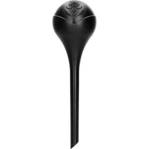 Czarna pomoc do podlewania roślin t.b.t., konewki.