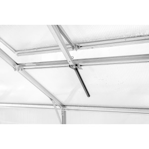 Zbliżenie mechanizmu otwierania okna szklarni. Akcesoria do szklarni.