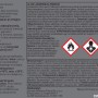 Zbliżenie etykiety puszki z lakierobejcą do drewna.
