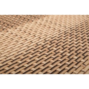 Zbliżenie plecionej powierzchni donicy t.b.t.