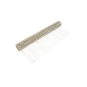 Zrolowana ocynkowana siatka wolierowa, oczka 19 mm, grubość drutu 1 mm.