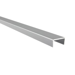 Srebrna szyna prowadząca t.b.t., widok szczegółowy.