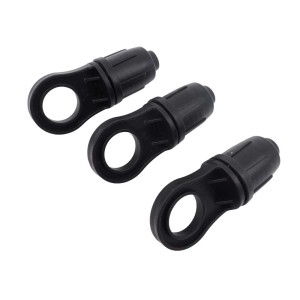 Czarne złączki t.b.t. do nawadniania podziemnego, 3 sztuki.