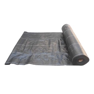 Rolka czarnej agrowłókniny ze wzmocnieniami, kategoria: Folie i włókniny.