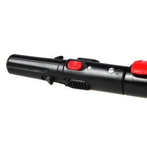 Zbliżenie czarnego pręta przedłużającego z czerwonymi elementami sterującymi.