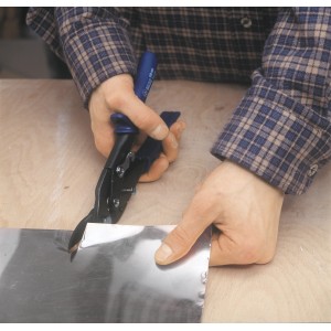 Nożyce do blachy LUX Classic 240 mm tną blachę. Lewostronne szczypce z niebieską rączką.
