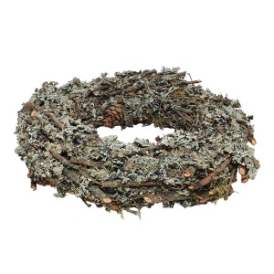 Dekoracyjny wieniec z gałęzi i mchu, idealny jako dekoracja stołu lub do powieszenia na ścianie.