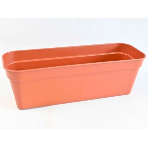 Terracotta plastikowa skrzynka na kwiaty t.b.t. do ogrodu lub na balkon.