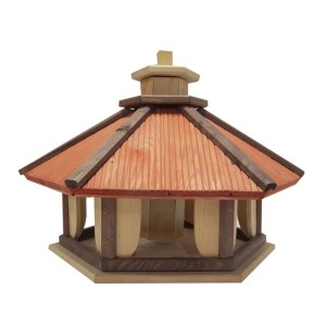 Drewniany karmnik dla ptaków z czerwonym dachem do ogrodu.